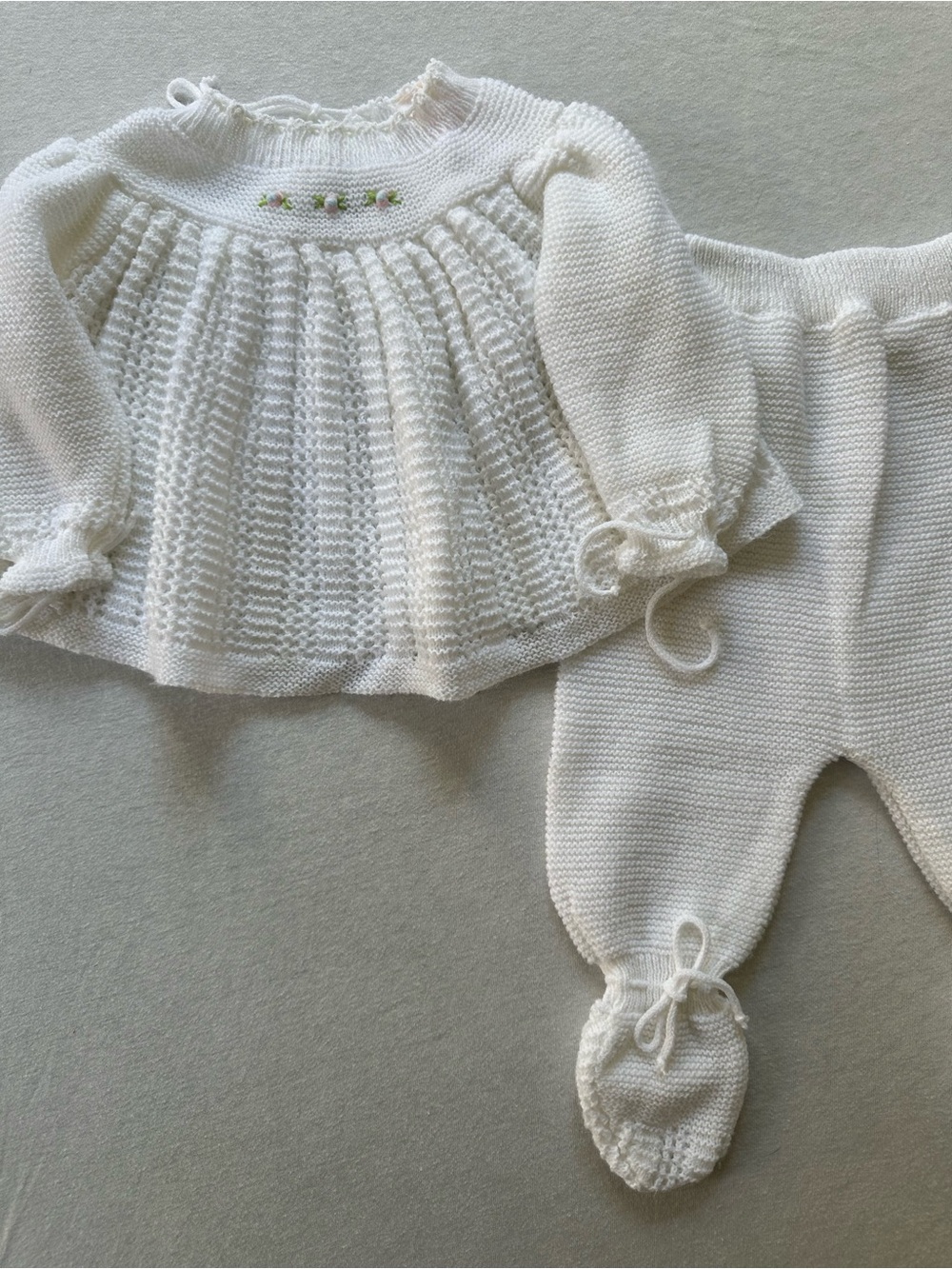 Vtg Renzo Italy White Knit Baby Layette Set Floral Embroidered Tunic and Pants